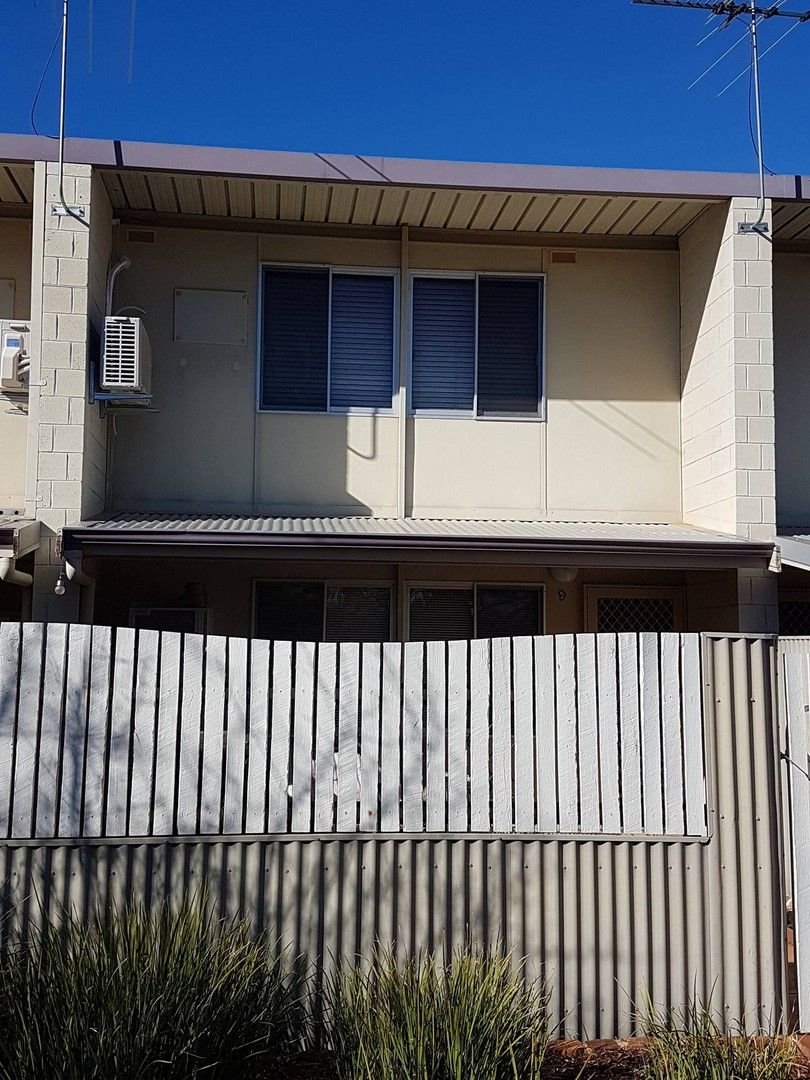 2 bedrooms Townhouse in 9/8 Myoporum Street KAMBALDA WEST WA, 6442