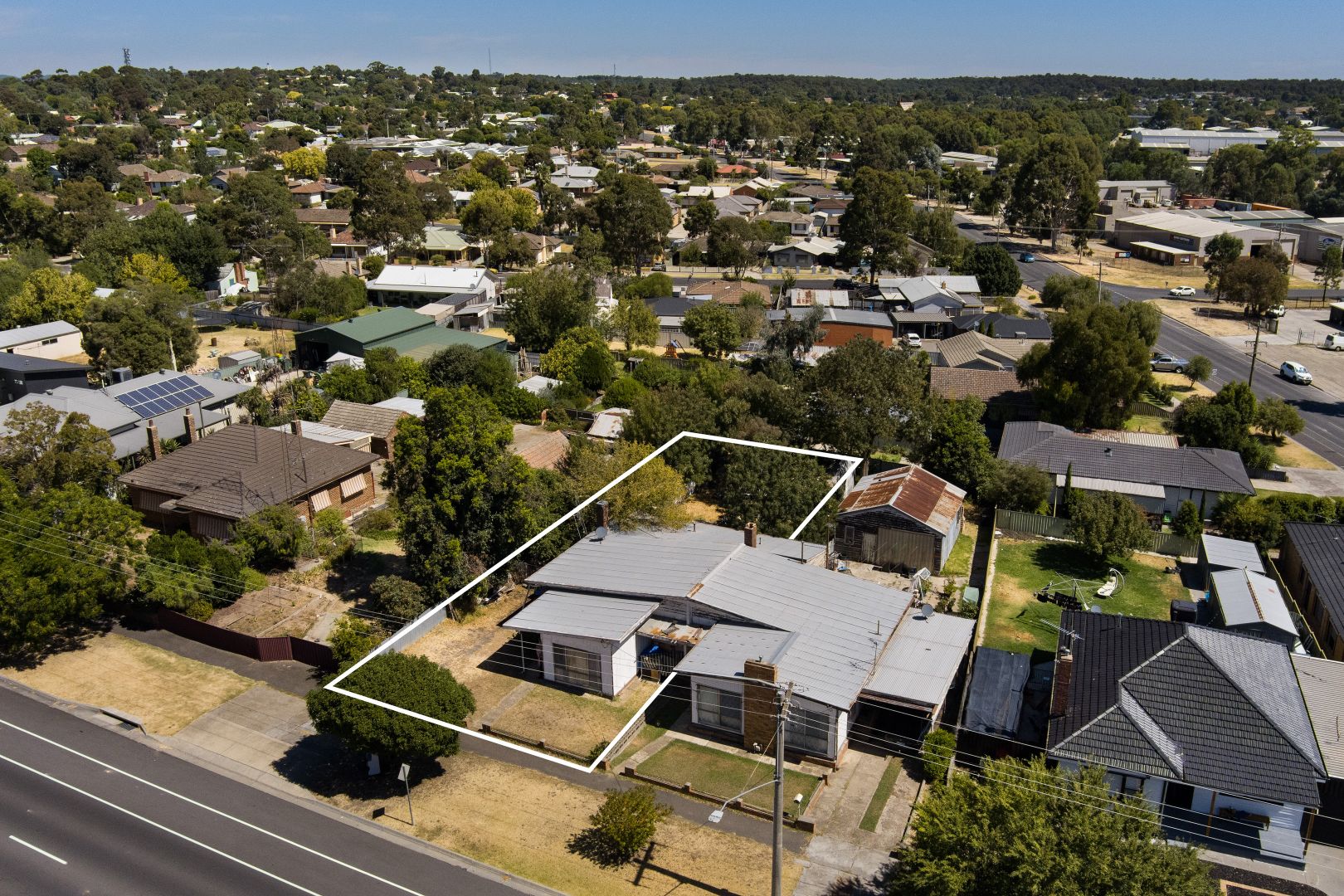 51 & 51A Moran Street, Long Gully VIC 3550, Image 2