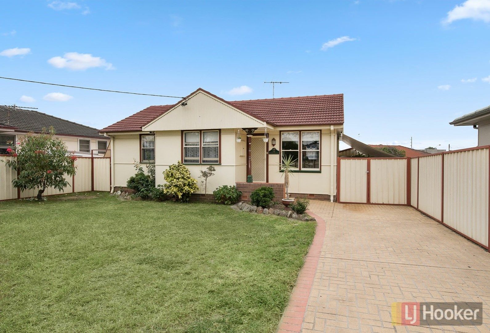 15 O'Neile Crescent, Lurnea NSW 2170, Image 0