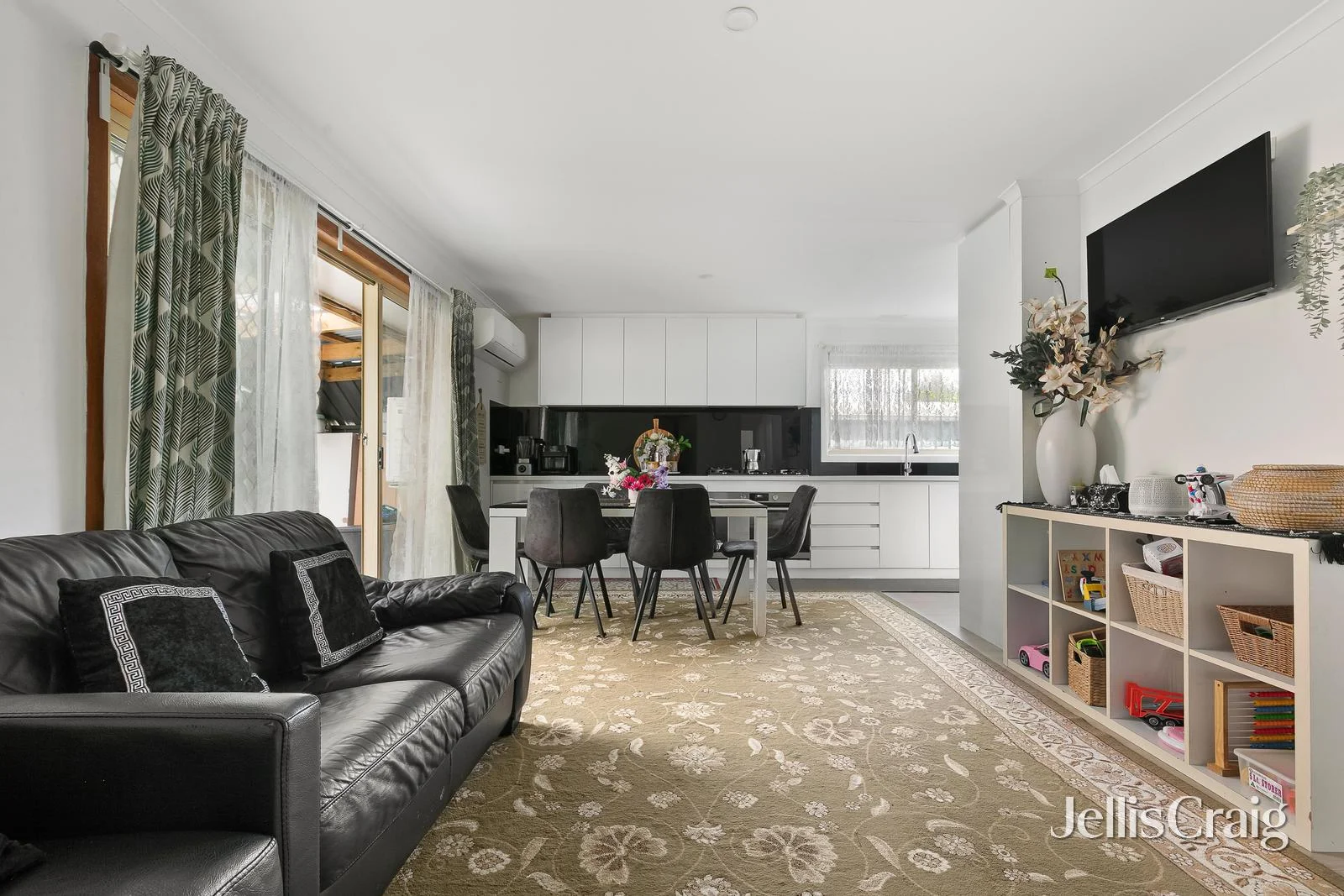 Additional image 3 of 2/11 Elgata Close, Meadow Heights VIC 3048