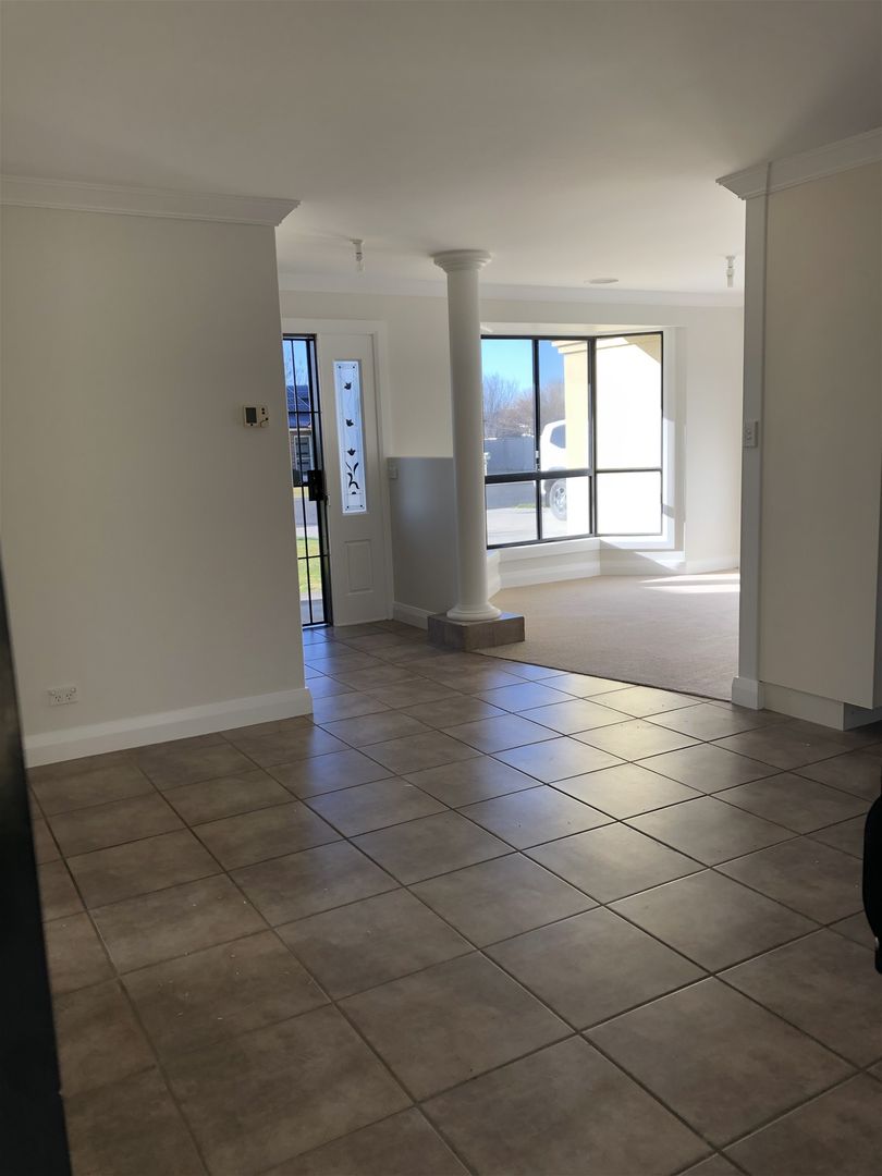 2a Piggott Place, Blayney NSW 2799 Duplex For Rent 325 Domain