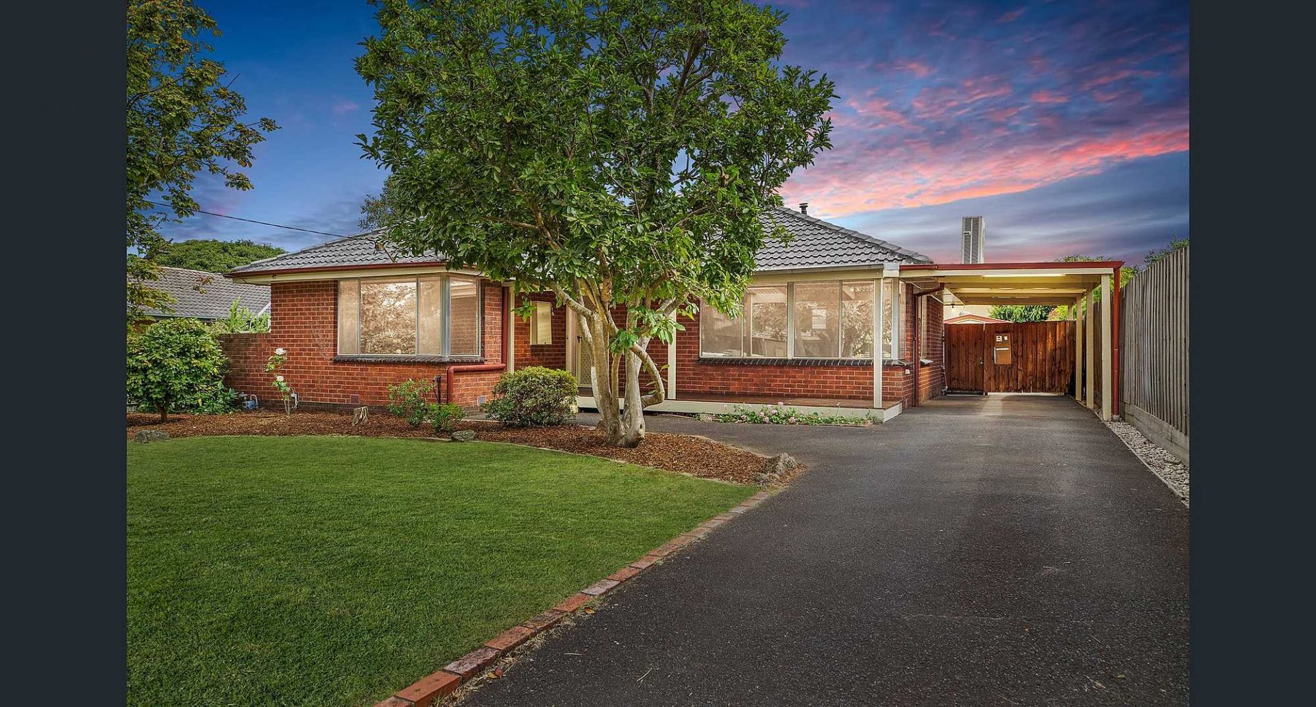 4 bedrooms House in 72 Adele Ave FERNTREE GULLY VIC, 3156