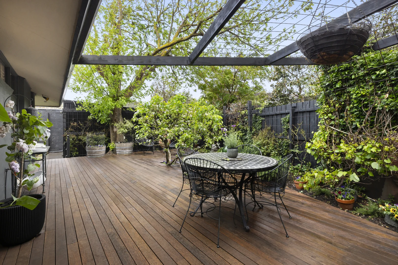 1 Fleetwood Crescent, Frankston South VIC 3199