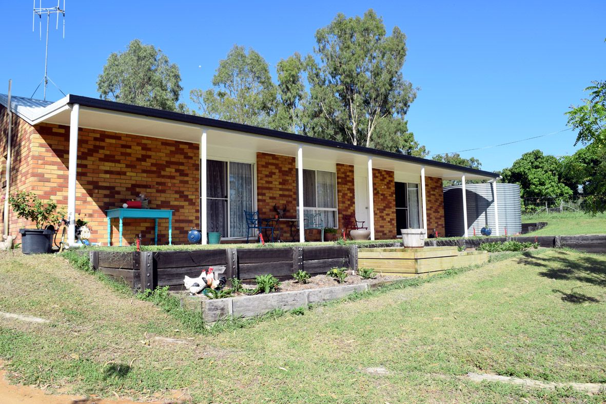 33 Dalgangal Road, Gayndah QLD 4625, Image 1