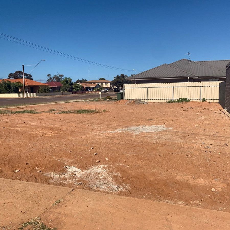 39 Mcritchie Crescent, Whyalla Stuart SA 5608, Image 2