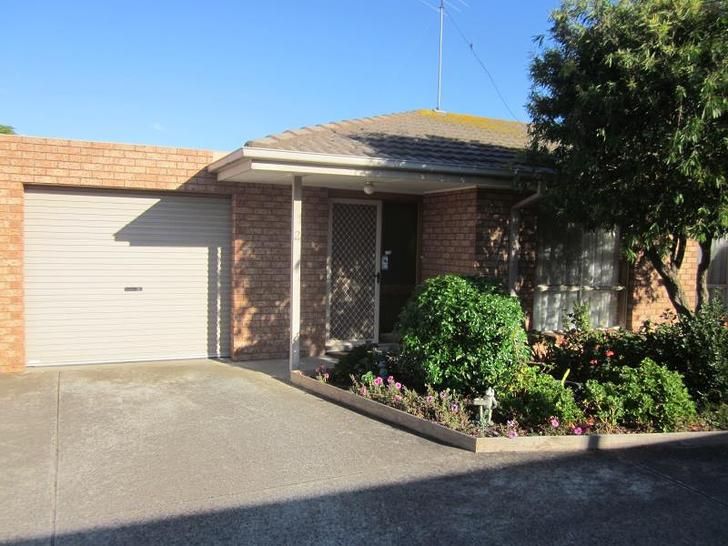 2 bedrooms House in 2/22-24 Buckingham Street LARA VIC, 3212