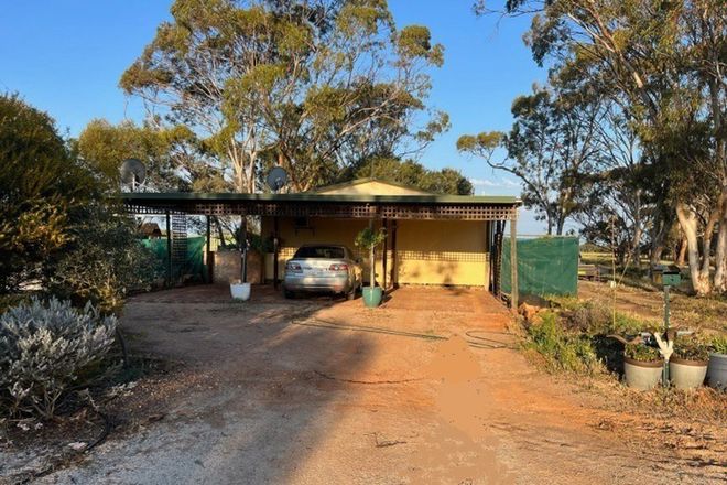 Picture of 3 PRYRE Street, COOMBERDALE WA 6512