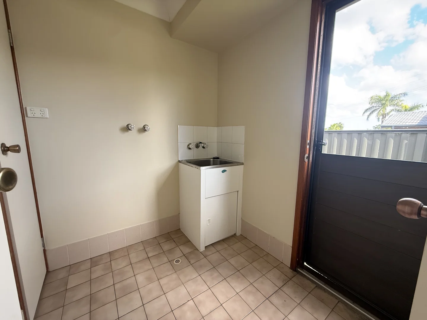 Additional image 8 of 27 Matson Avenue, Regents Park QLD 4118