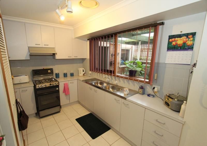 1//15 Smoult Drive, Kurunjang VIC 3337, Image 1