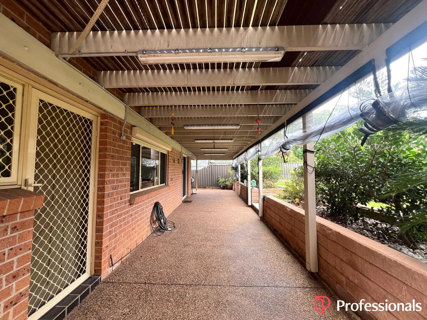 Additional image 14 of 25 Phar Lap Close, Casula NSW 2170