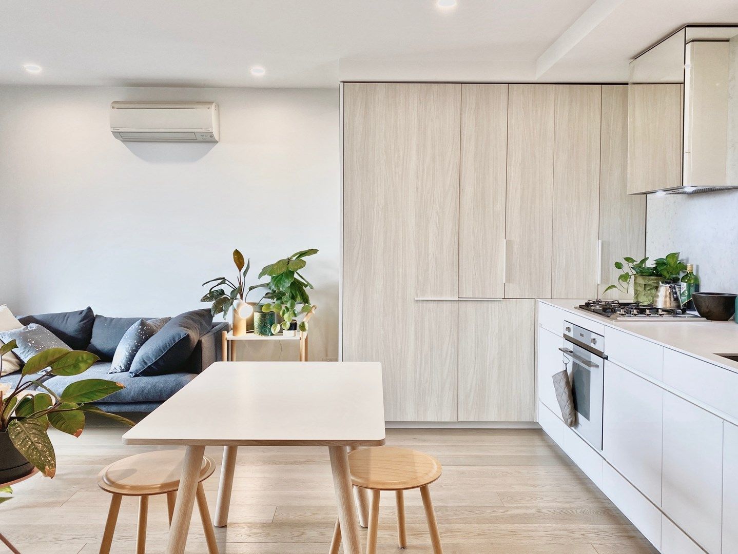 1 bedrooms Apartment / Unit / Flat in 303/1A Finch Street MALVERN EAST VIC, 3145