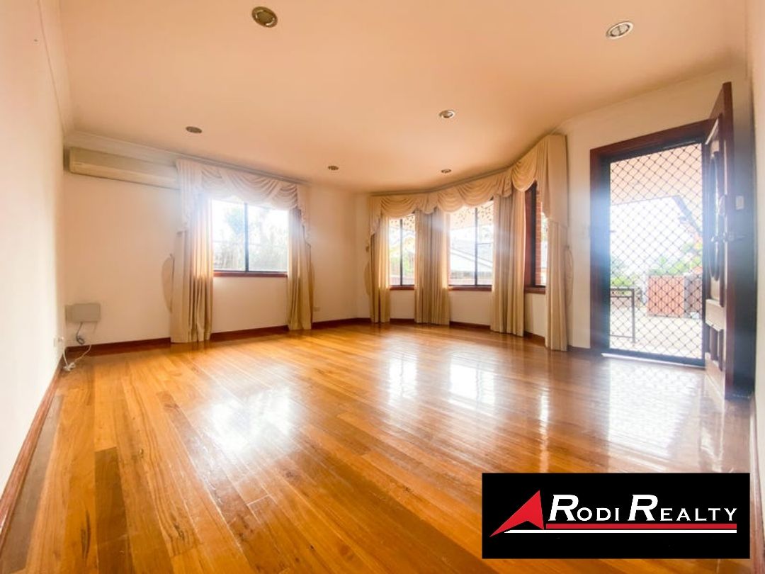 2/120 Ellam Drive, Seven Hills NSW 2147 Apartment For Rent 400