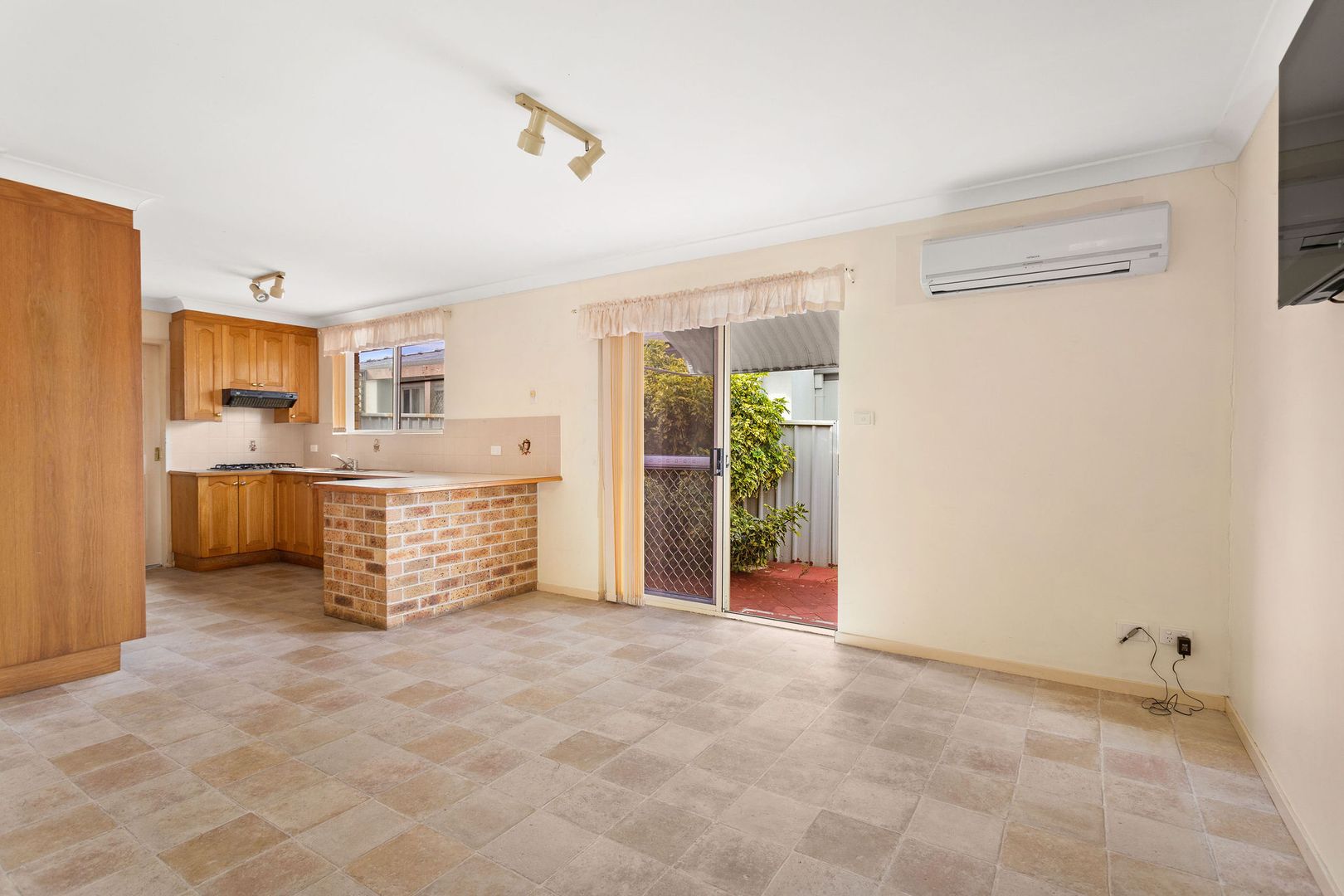 1/9 COMMODORE PLACE, Tuncurry NSW 2428, Image 2