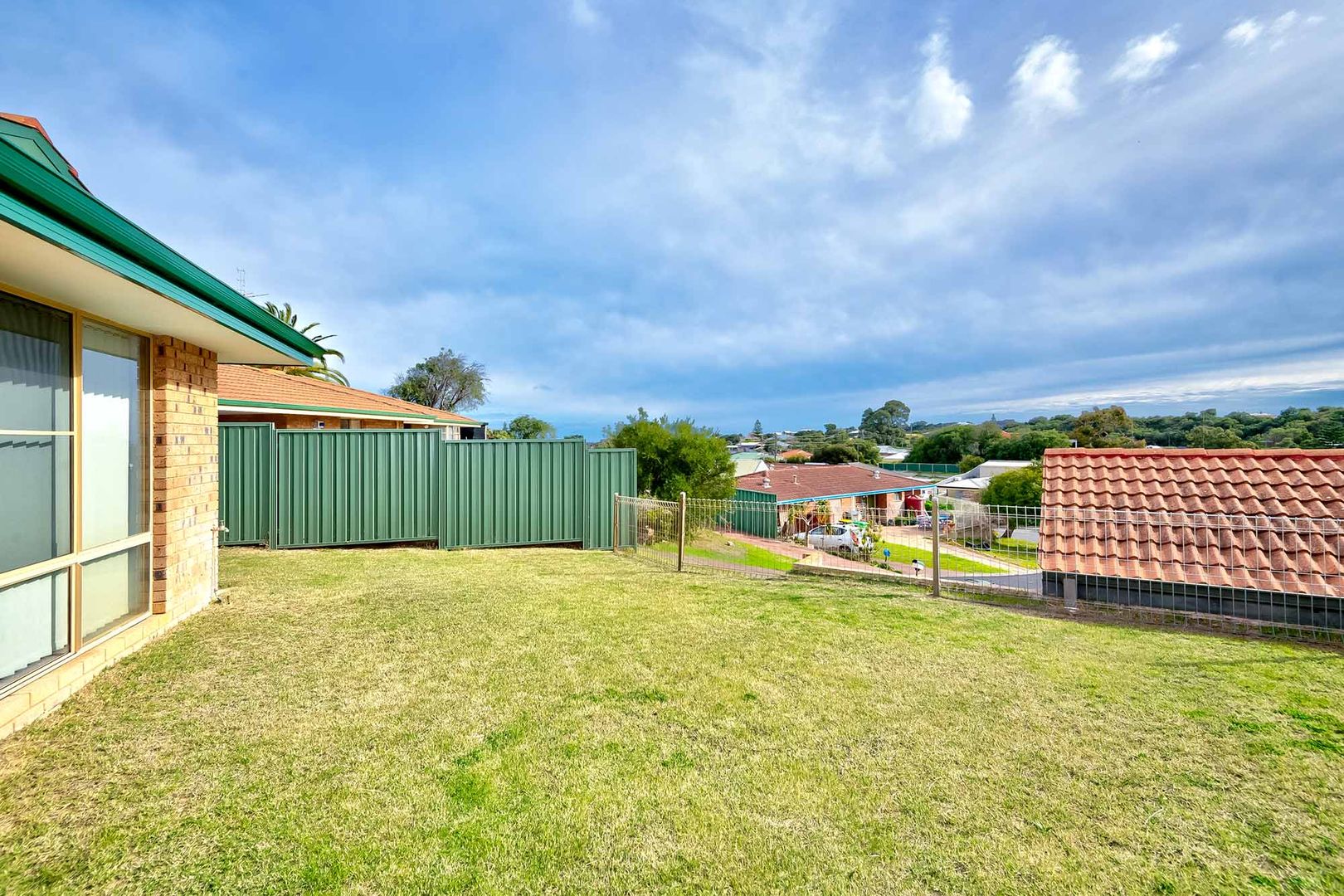 4 Vista Place, Binningup WA 6233, Image 2