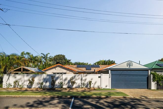 Picture of 81 Collins Street, WOODY POINT QLD 4019