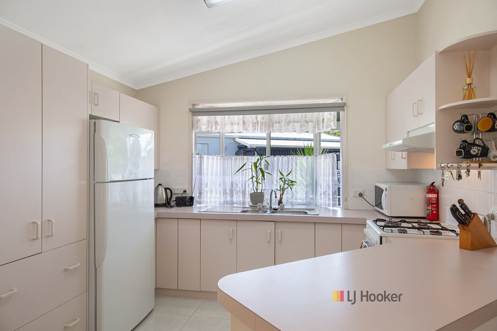 29a/186 Sunrise Avenue, Halekulani NSW 2262, Image 2