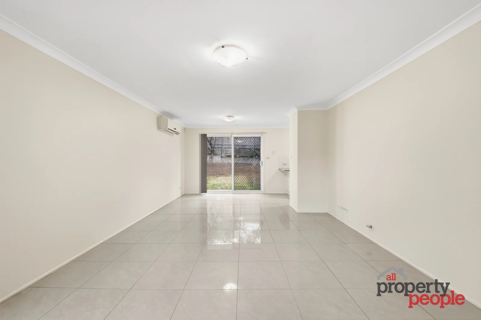 Additional image 2 of 8 Jillian Place, Macquarie Fields NSW 2564