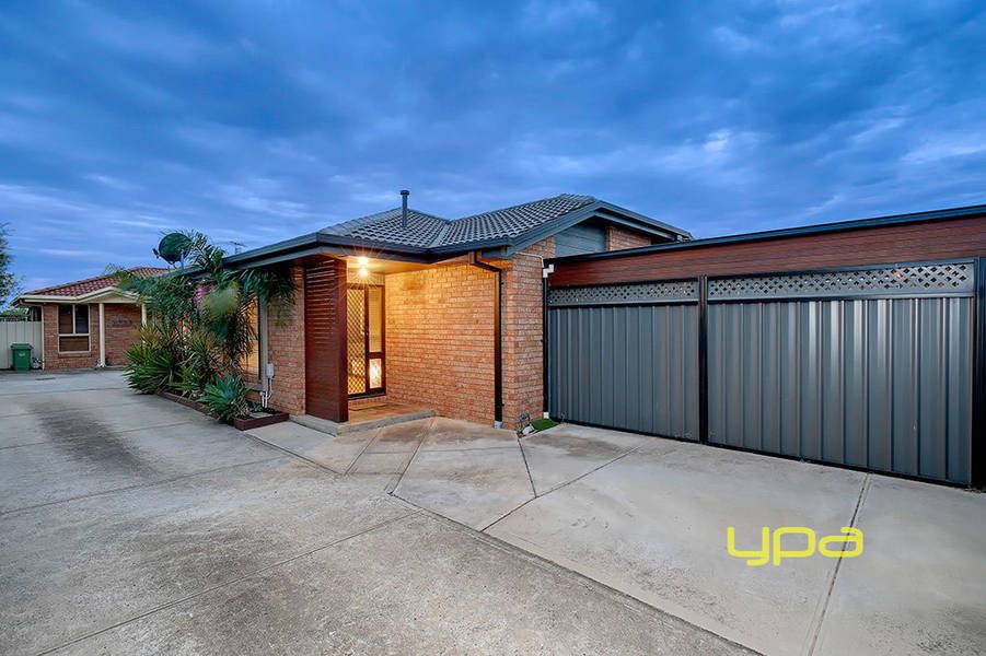 1/112 Lenoak Street, Gladstone Park VIC 3043, Image 0