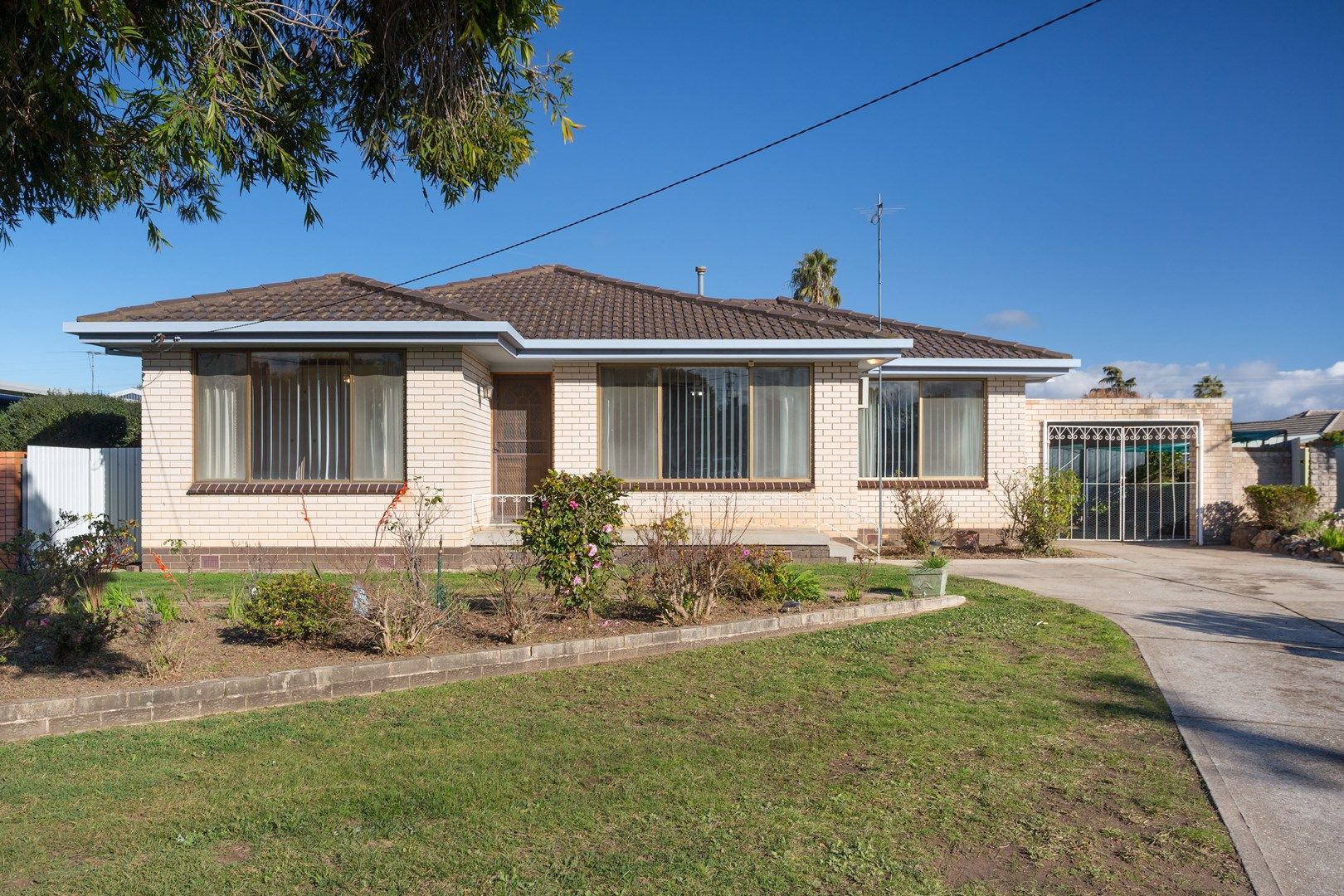 1081 Yarramba Crescent, North Albury NSW 2640, Image 0