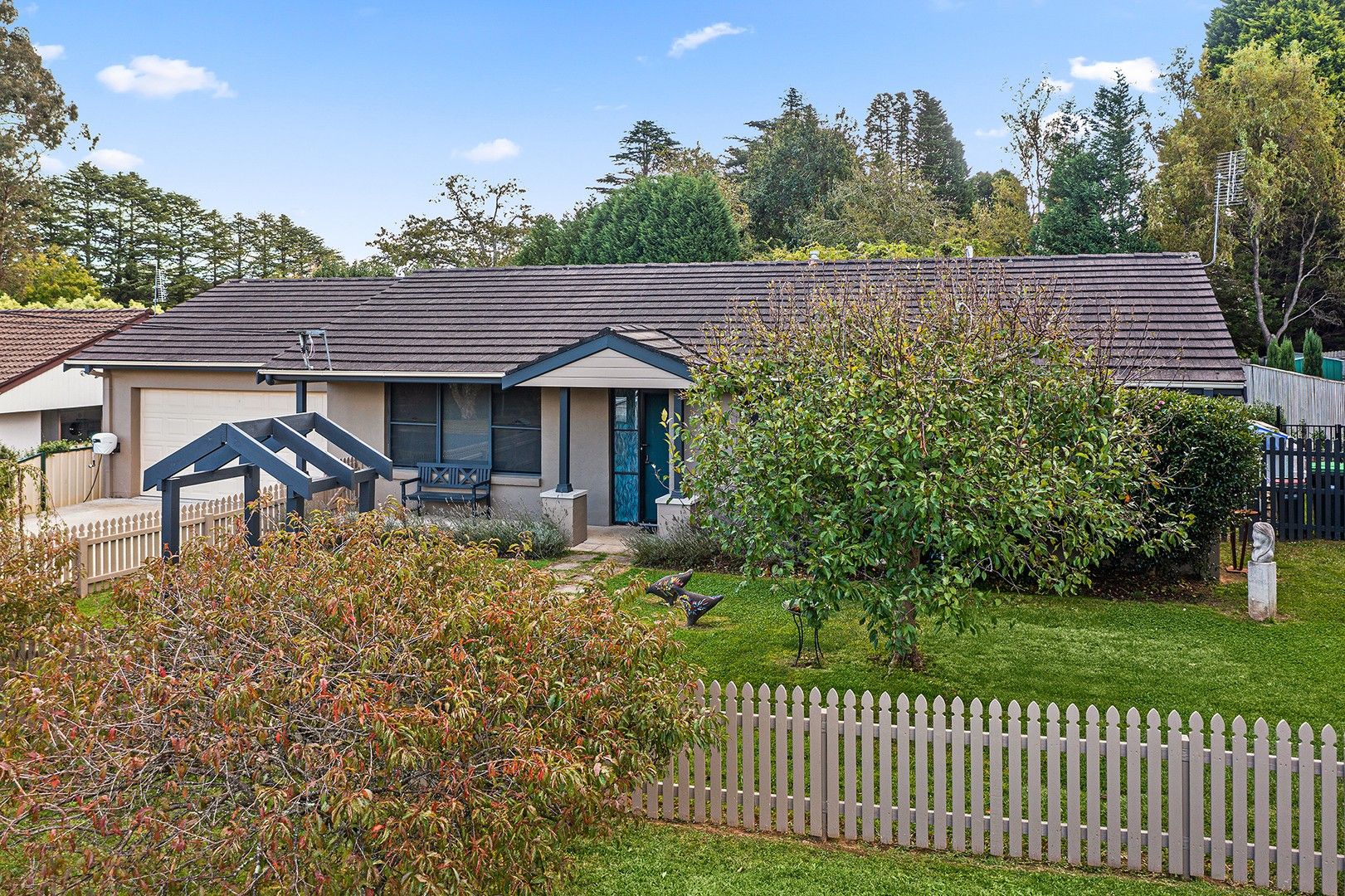 11 Annesley Avenue, Bowral NSW 2576 Domain