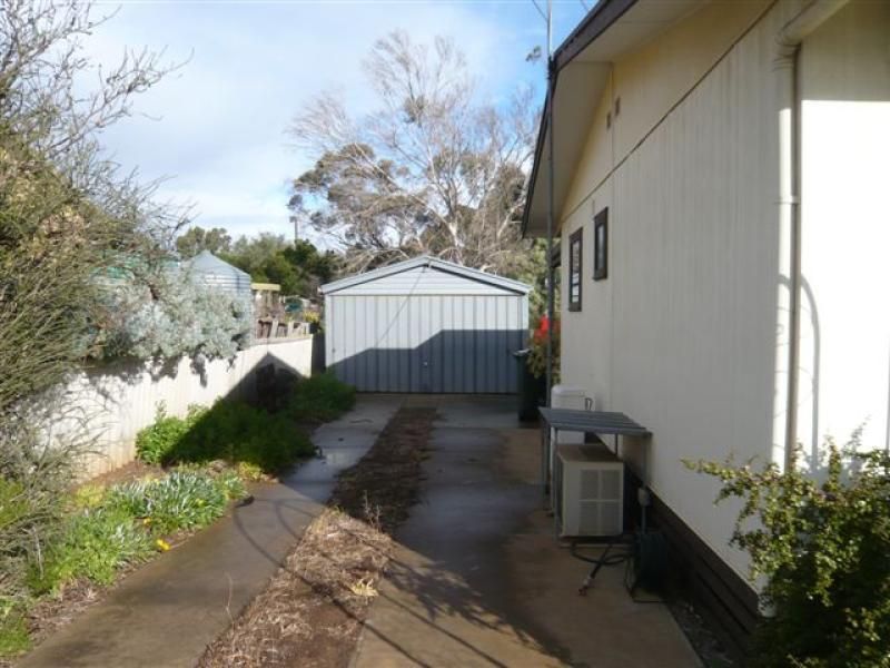 32 North Tce, KAROONDA SA 5307, Image 2