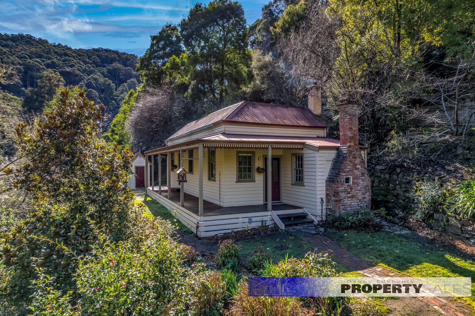 215 Main Road, Walhalla VIC 3825, Image 0