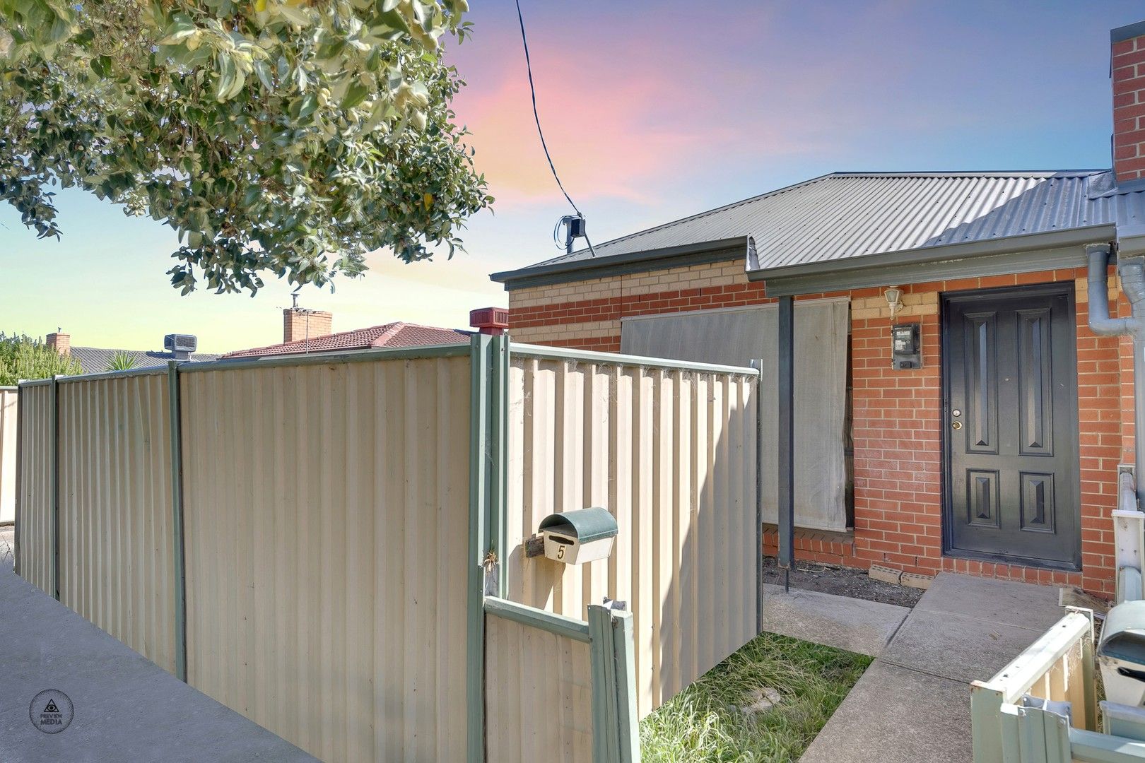 2 bedrooms House in 5/133-135 Grieve Parade ALTONA VIC, 3018
