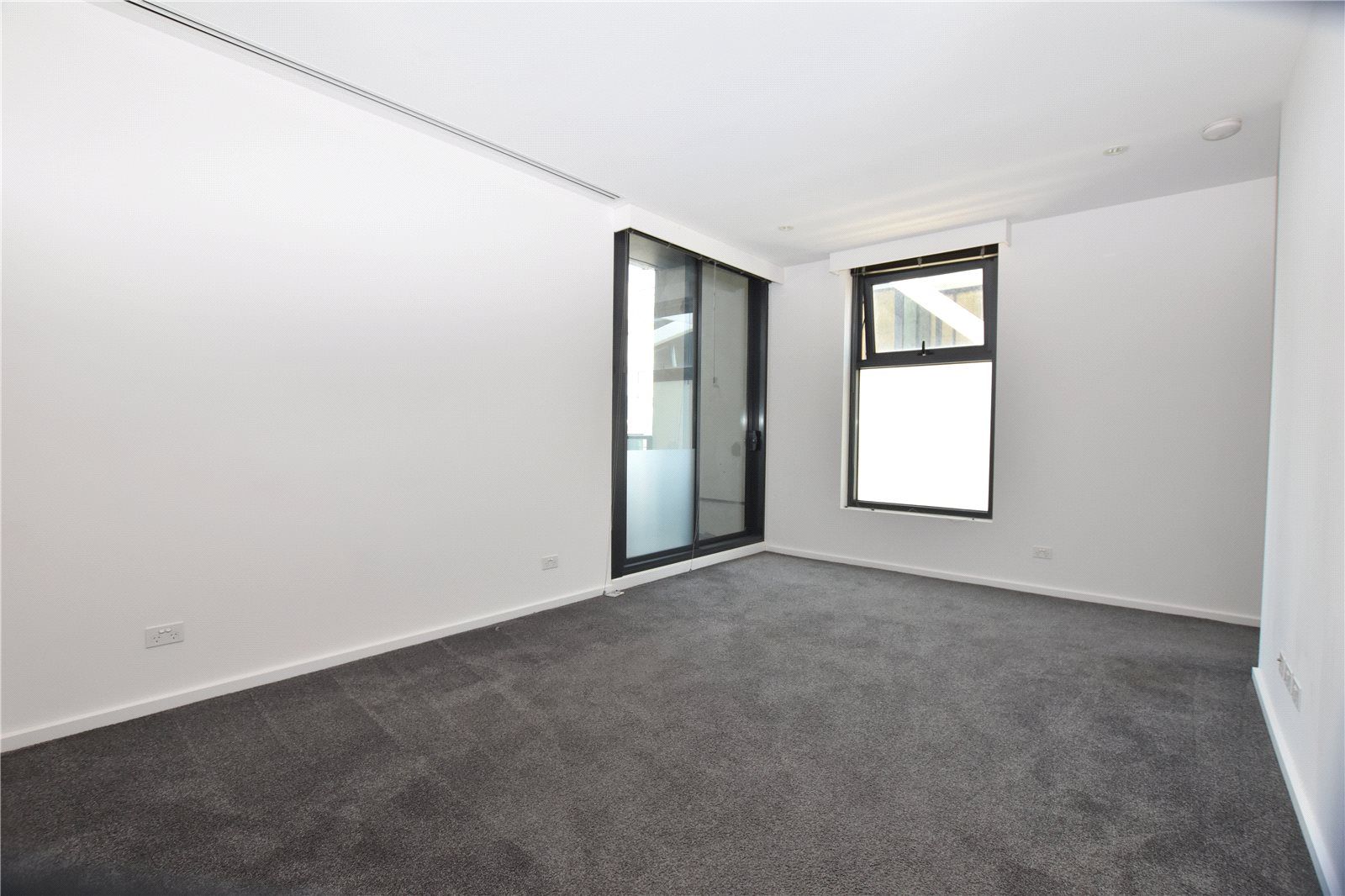 1 bedrooms Apartment / Unit / Flat in 3807/151 City Road SOUTHBANK VIC, 3006