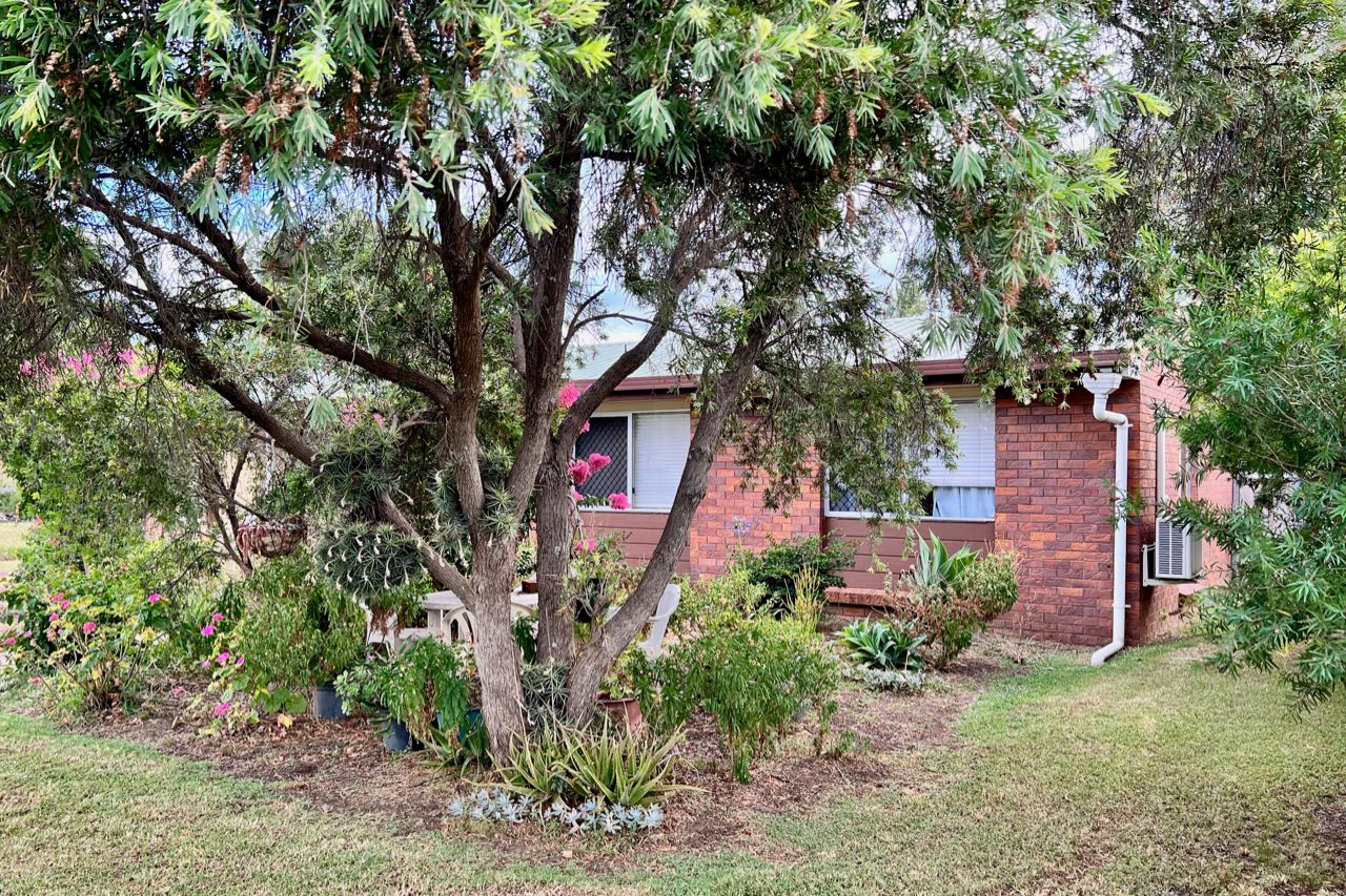 3 bedrooms House in 11 Wilkie Street OAKEY QLD, 4401