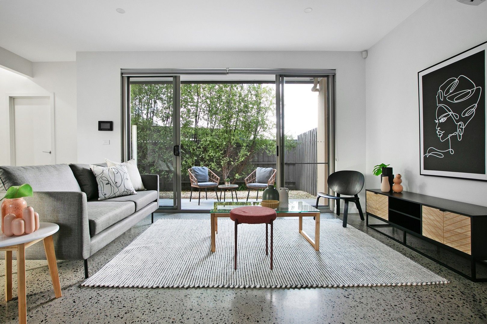 2 bedrooms Townhouse in 2/24 Lucille Avenue RESERVOIR VIC, 3073