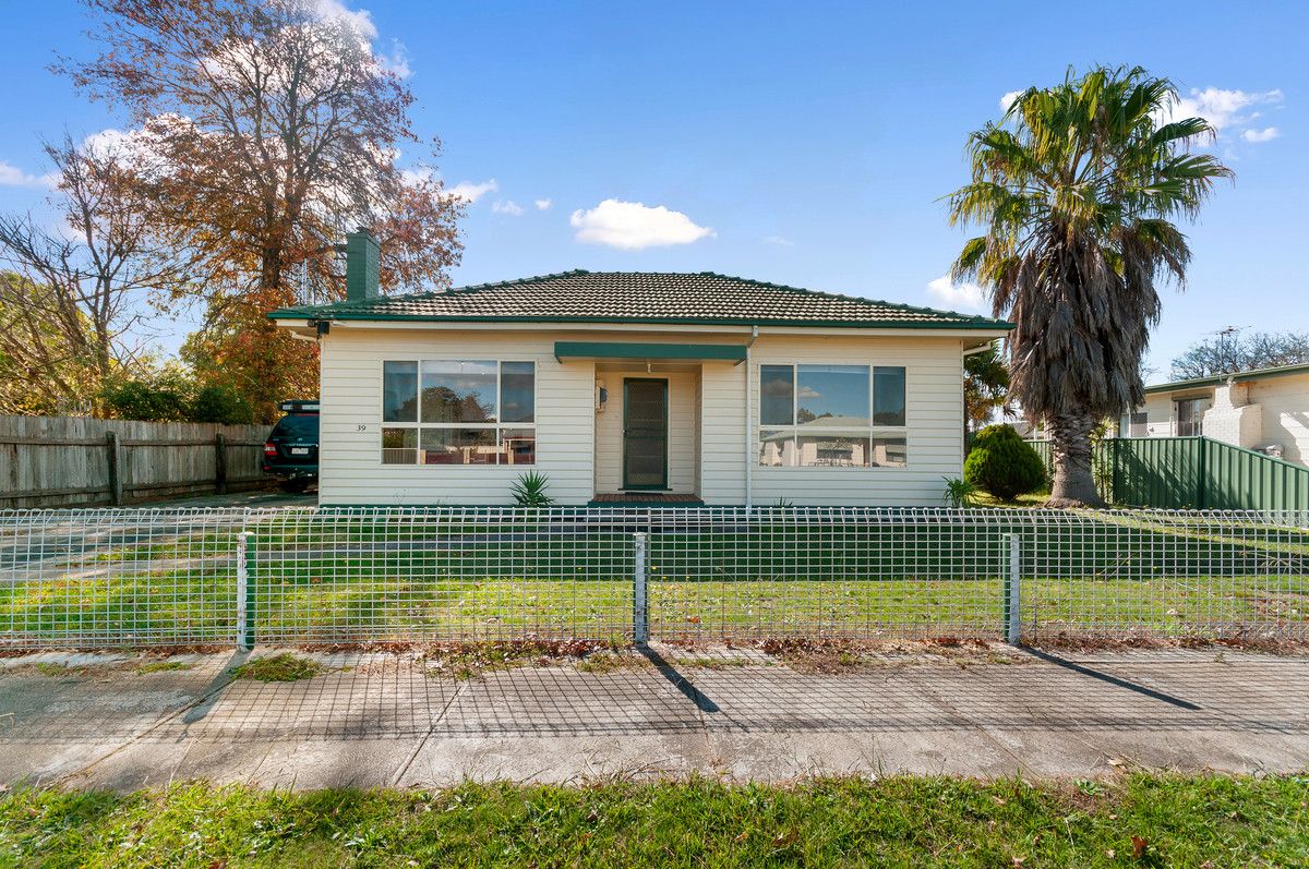 39 Bruce Street, Heyfield VIC 3858, Image 0