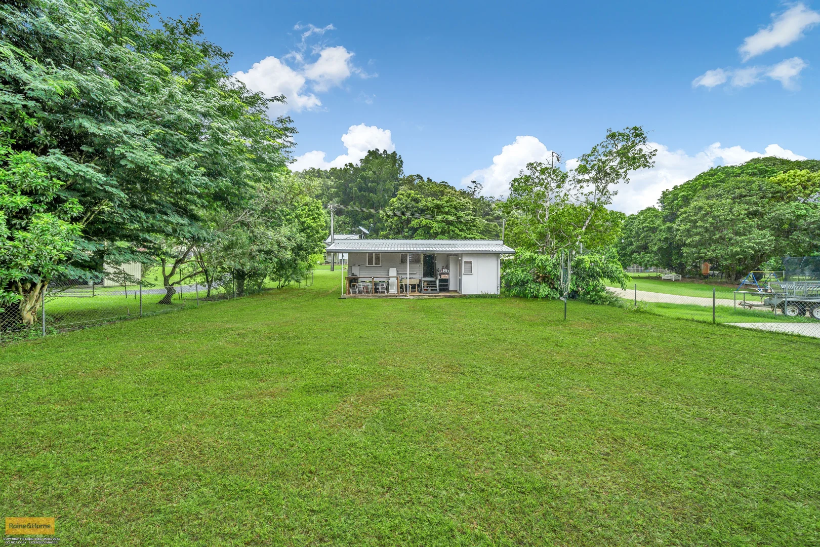 Additional image 14 of 8 Maud Street, Flying Fish Point QLD 4860