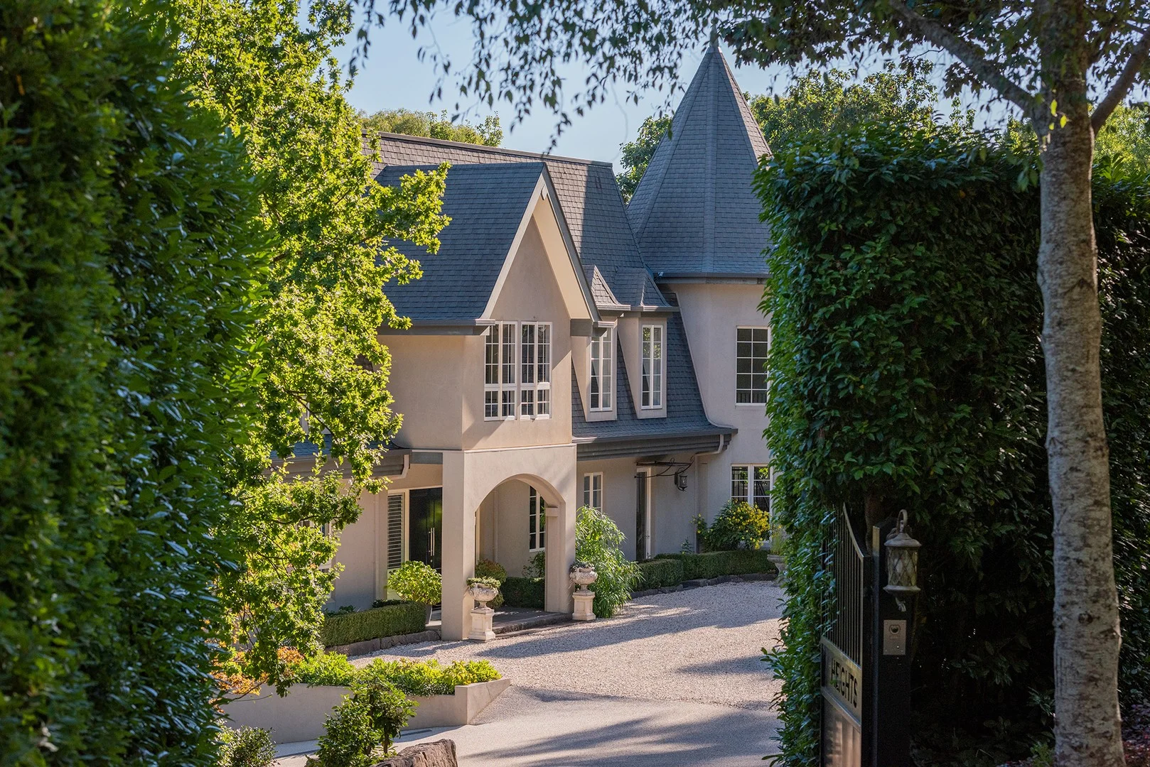 85 Douglas Road, Mount Macedon VIC 3441