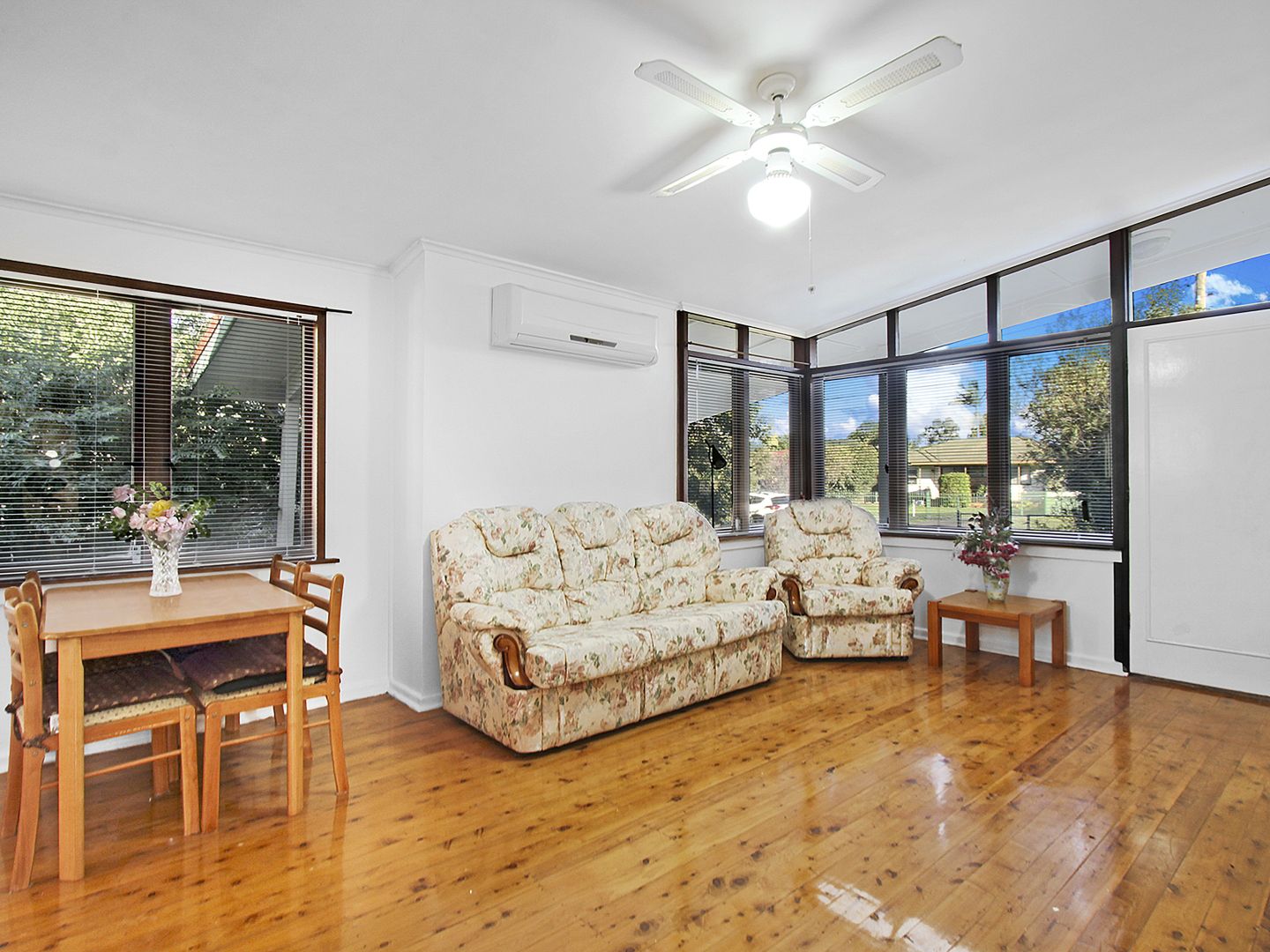 61 Gabo Crescent, Sadleir NSW 2168, Image 2