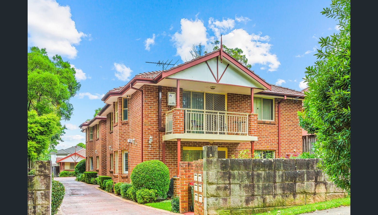 2 bedrooms Apartment / Unit / Flat in 2/2 Simla Road DENISTONE NSW, 2114