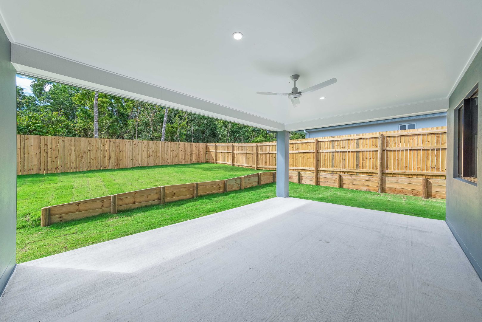 75 Trader Crescent, Cannonvale QLD 4802, Image 2