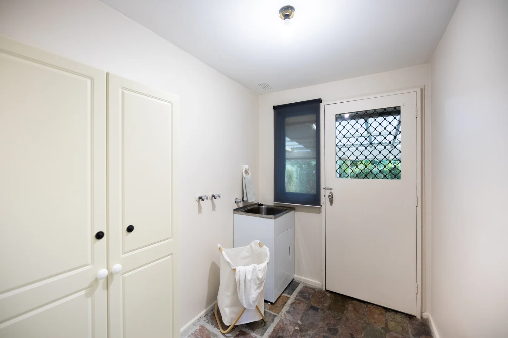 Additional image 16 of 303 Sunshine Court, Lavington NSW 2641