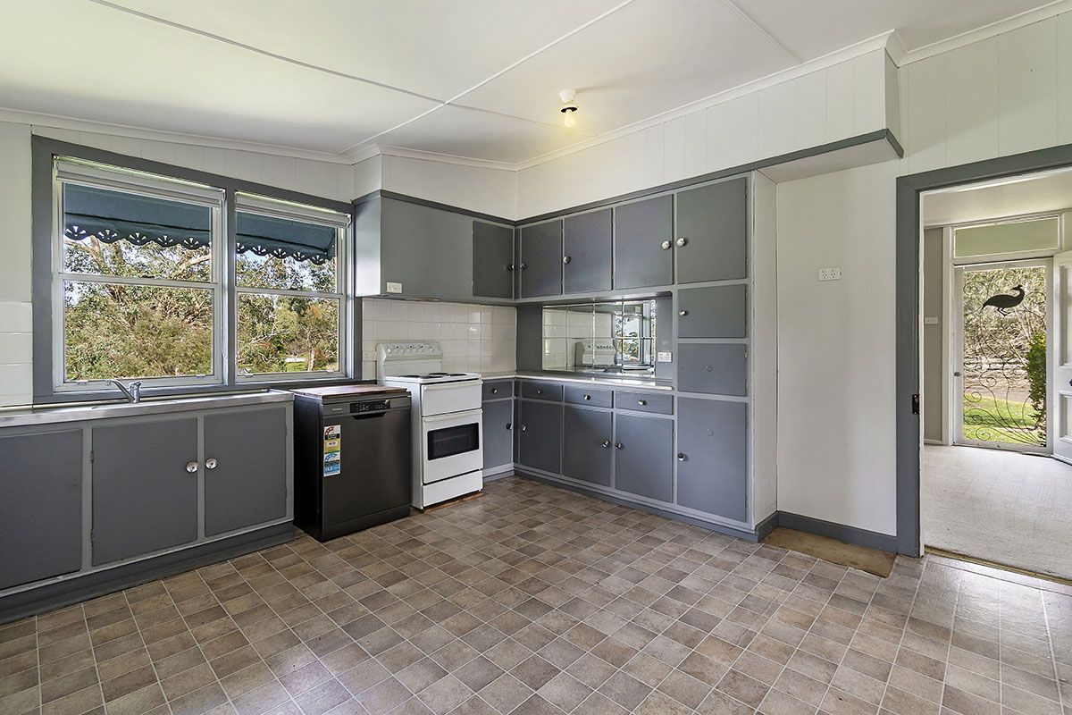 25 Picnic Road, Tarrington VIC 3301, Image 2