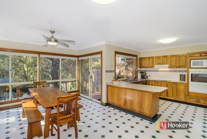 2/5 Woodchester Close, CASTLE HILL NSW 2154, Image 1