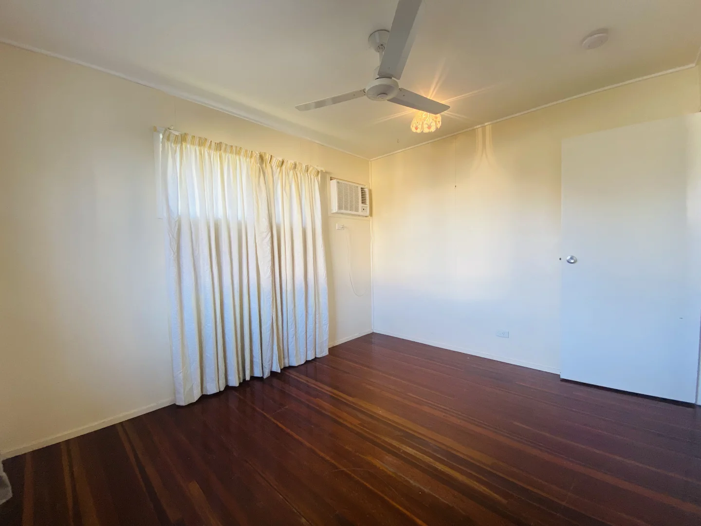 Additional image 8 of 16 Middle Crescent, Dysart QLD 4745