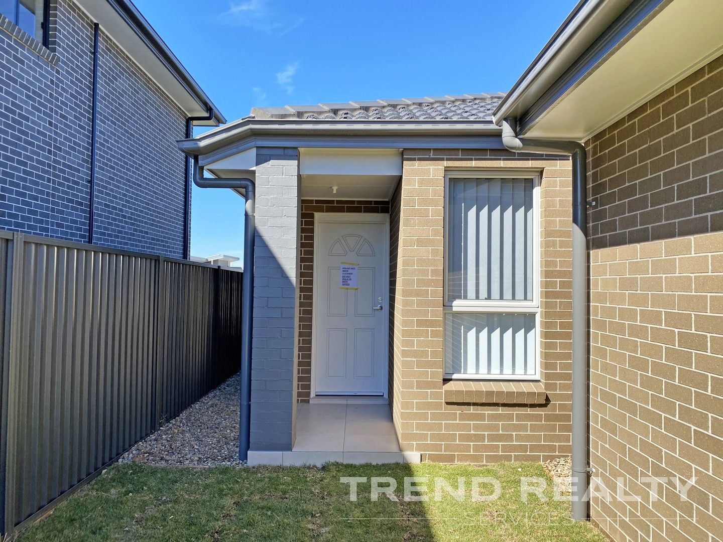 1 bedrooms House in 13A Stoneham Circuit ORAN PARK NSW, 2570
