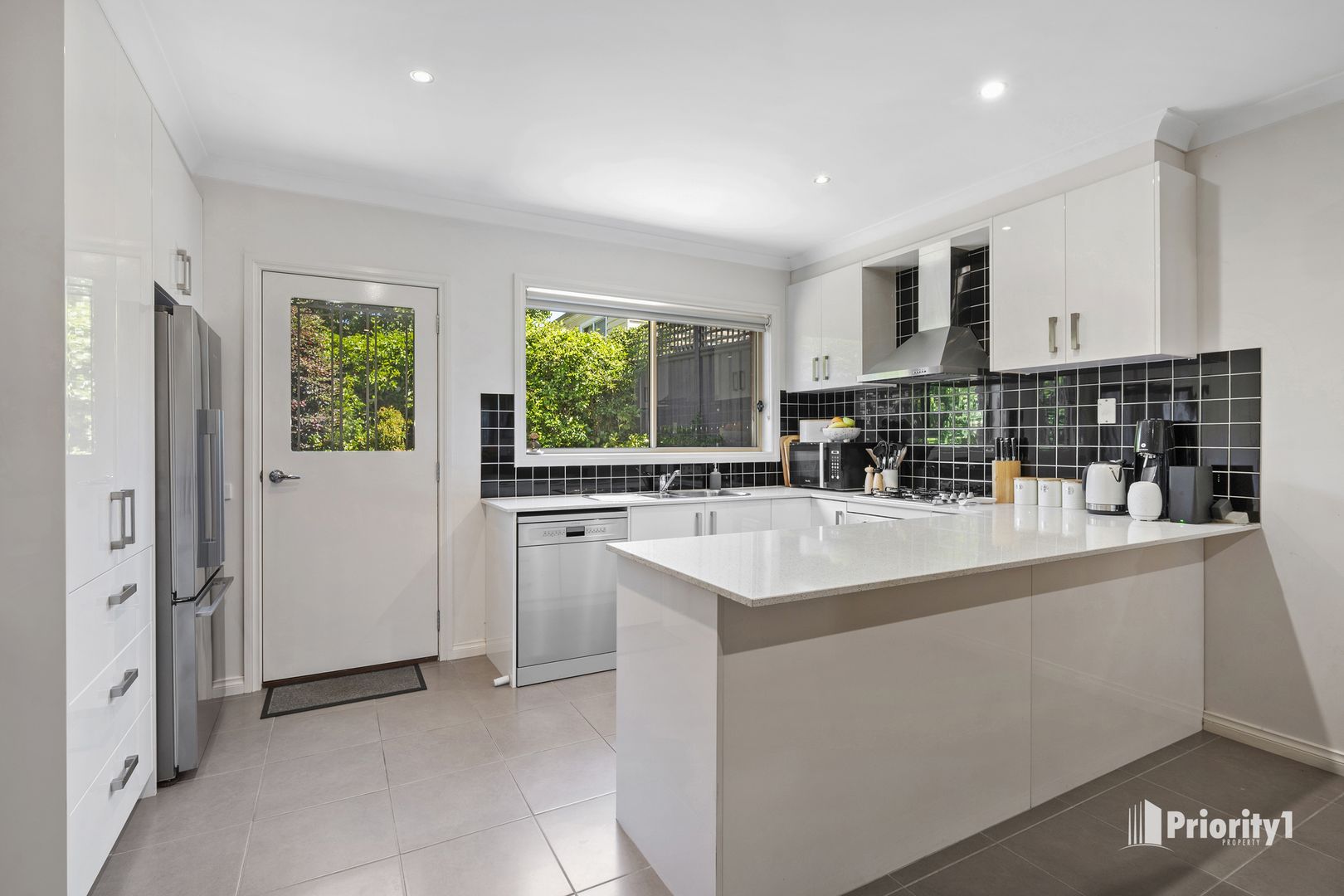 1/29 Adam Street, Quarry Hill VIC 3550, Image 2