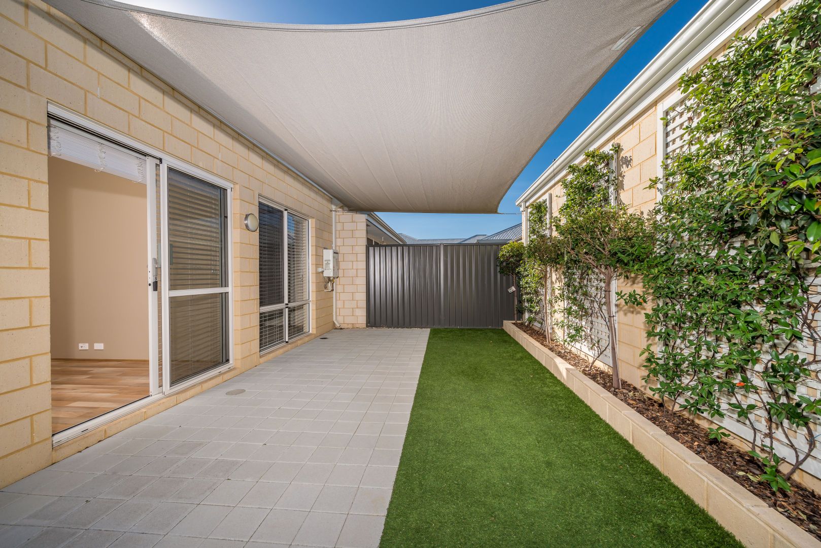 8 Chambered Way, Jindalee WA 6036, Image 1