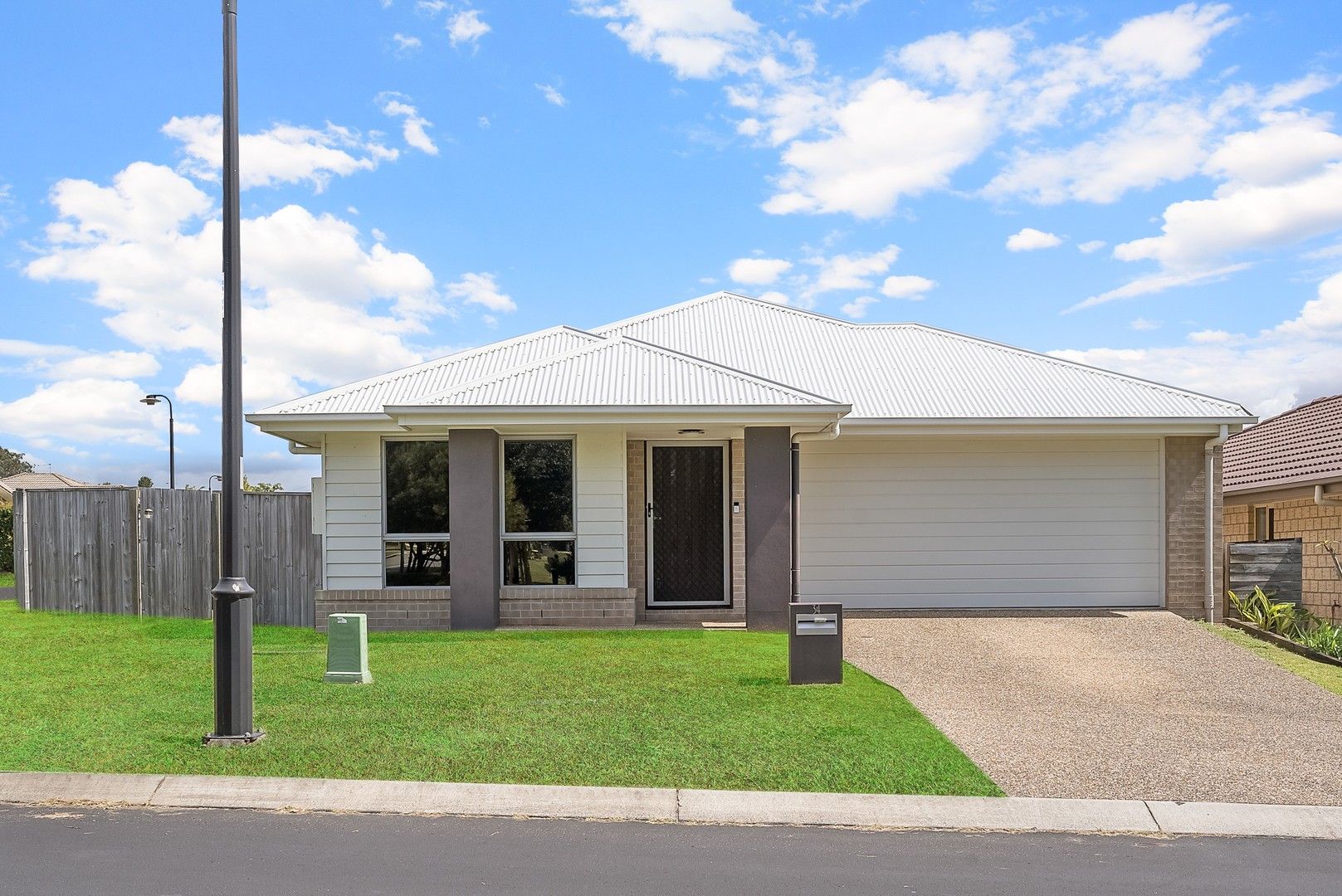 4 bedrooms House in 34 Dandelion Street GRIFFIN QLD, 4503