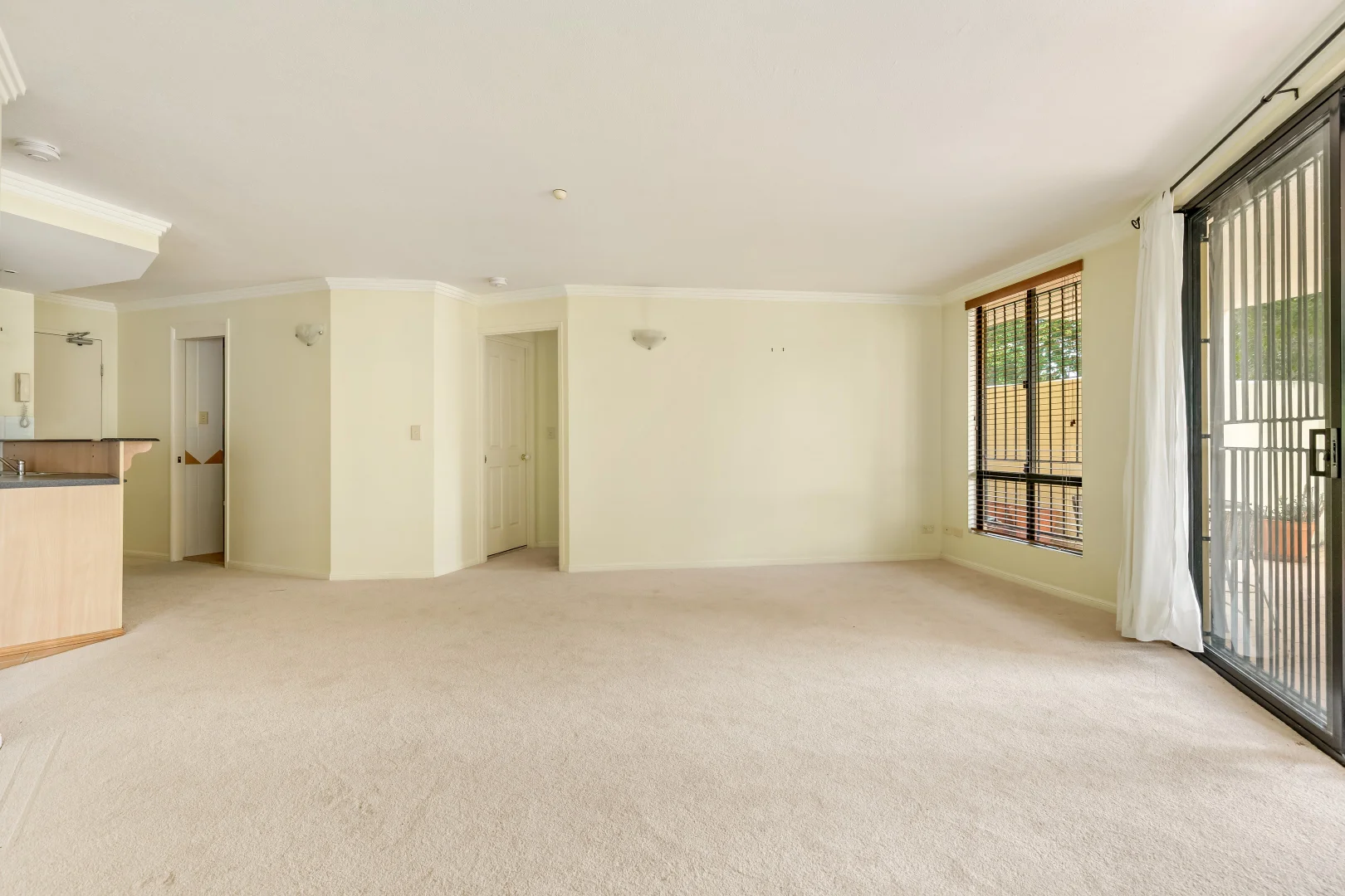 Additional image 2 of 2/121 Sir Fred Schonell Drive, St Lucia QLD 4067