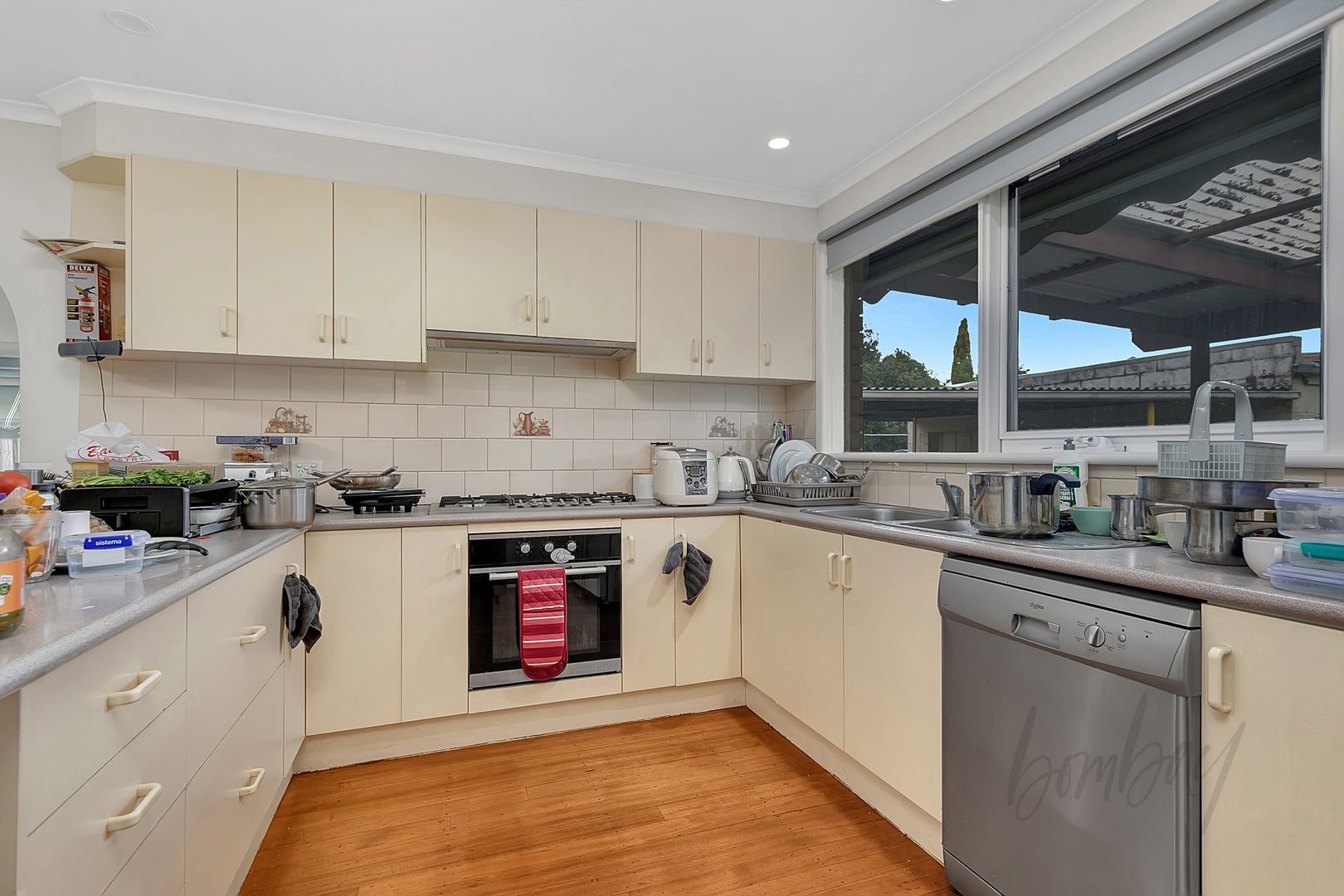 10 Valley Court, Craigieburn VIC 3064, Image 1