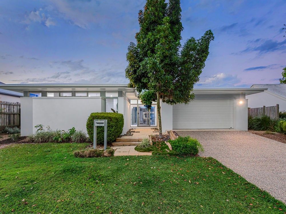 65 Torrens Crescent, Wakerley QLD 4154, Image 1