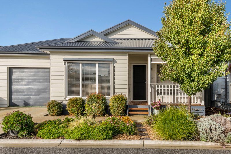 2 bedrooms Unknown in 63/10 Skylark Boulevard CLYDE NORTH VIC, 3978