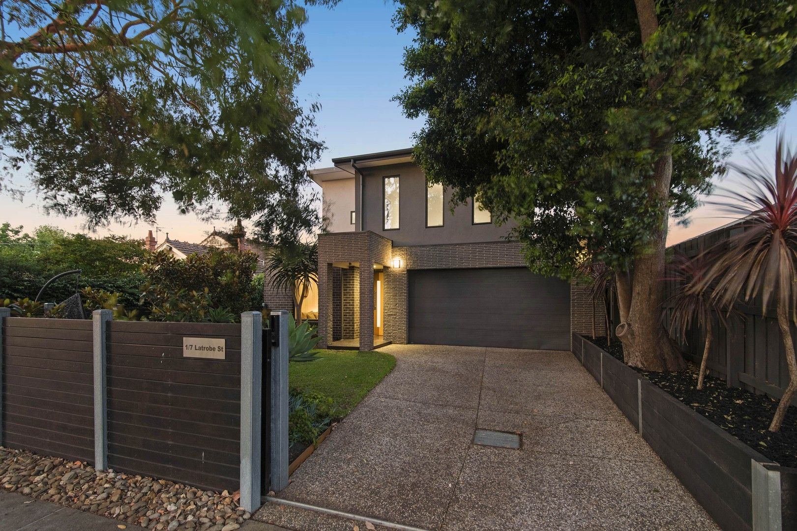 4 bedrooms Townhouse in 1/7 Latrobe Street CHELTENHAM VIC, 3192