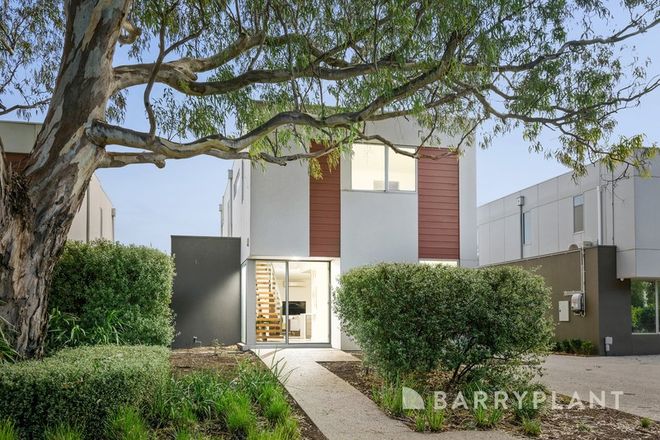 Picture of 32 Eucalyptus Drive, MAIDSTONE VIC 3012